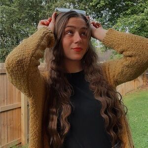 Meet your Posher, Jasmine